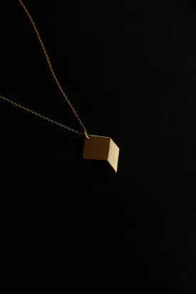 0021_CUBE GOLD NECKLACE