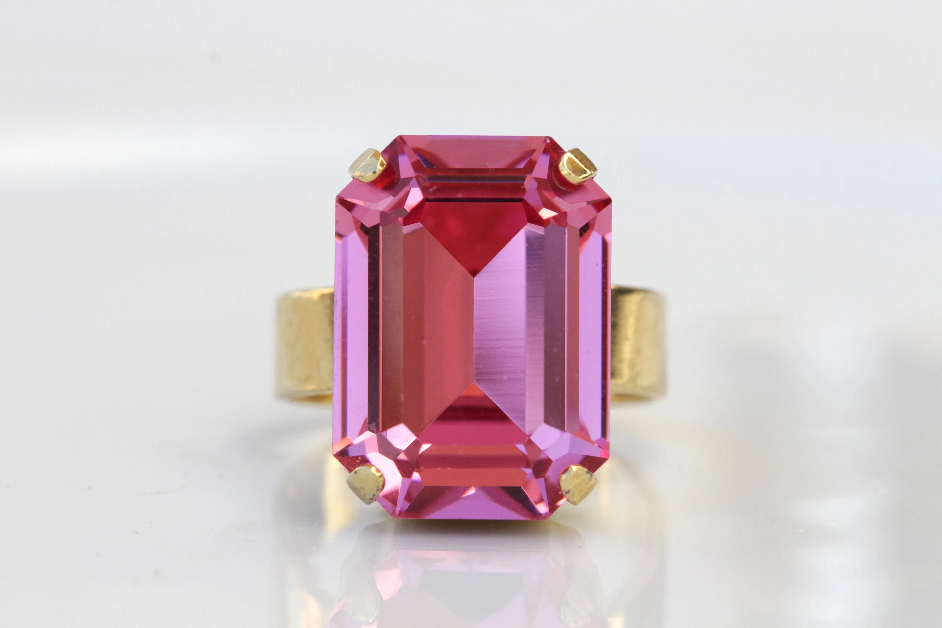 FUCHSIA RING