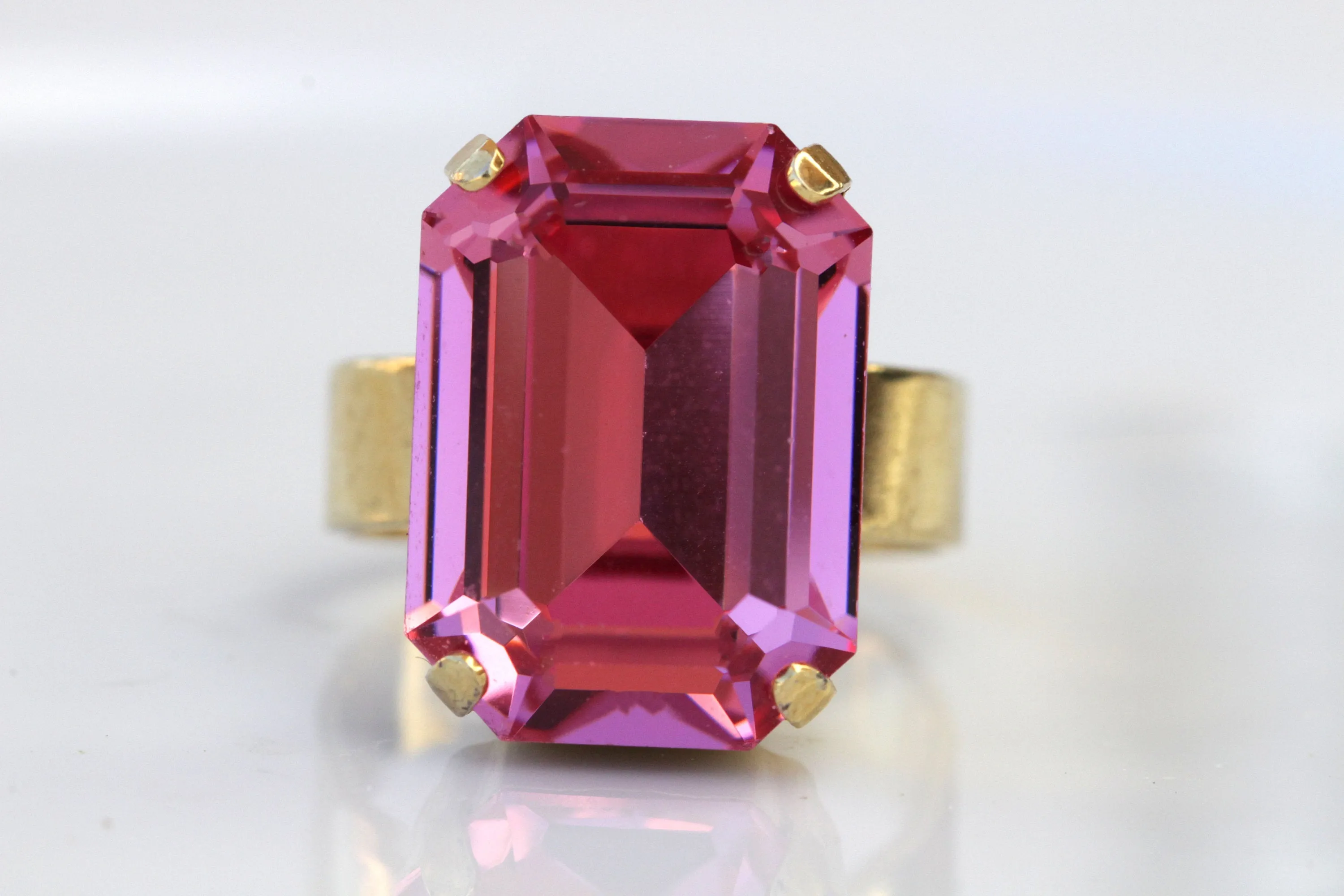 FUCHSIA RING