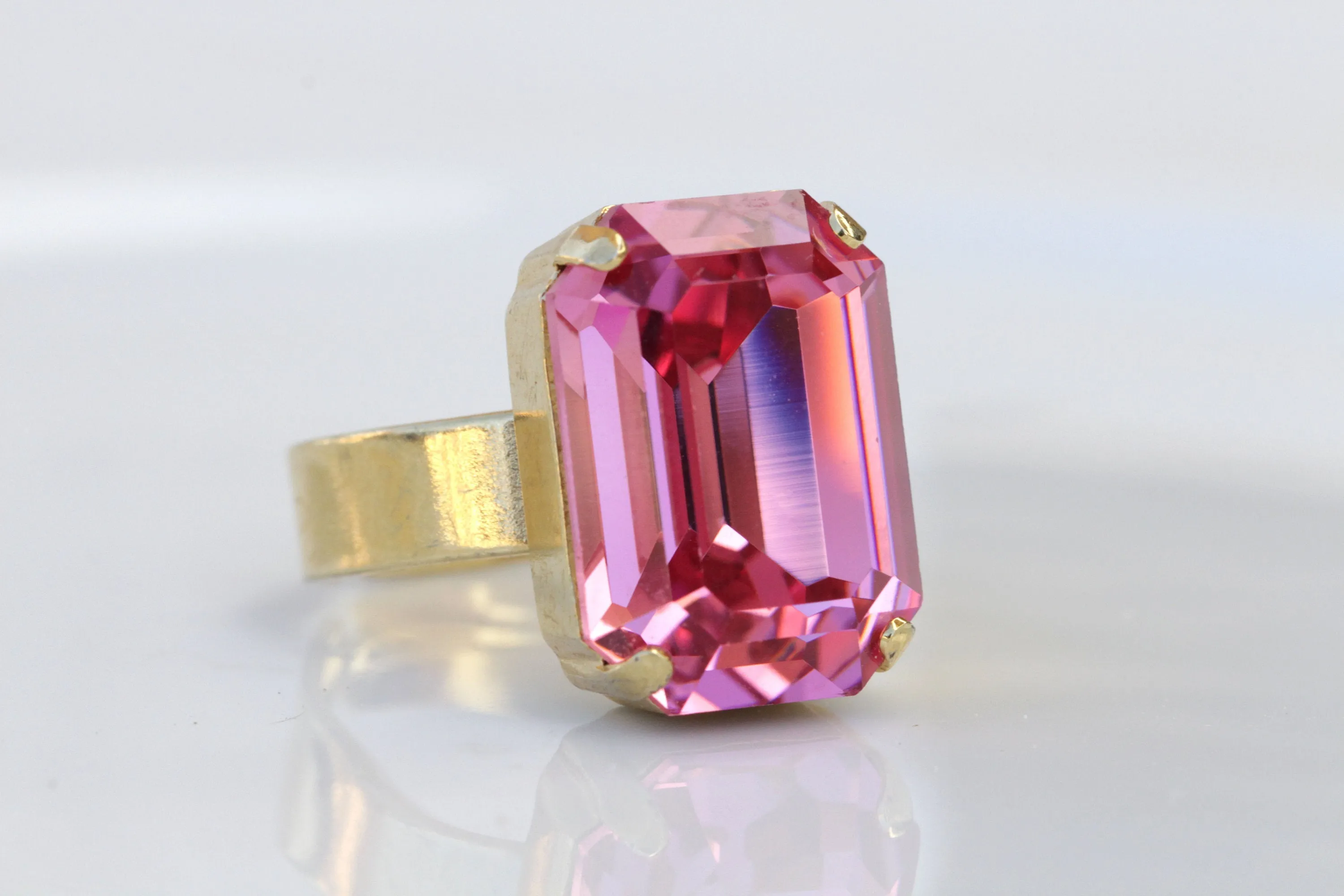 FUCHSIA RING