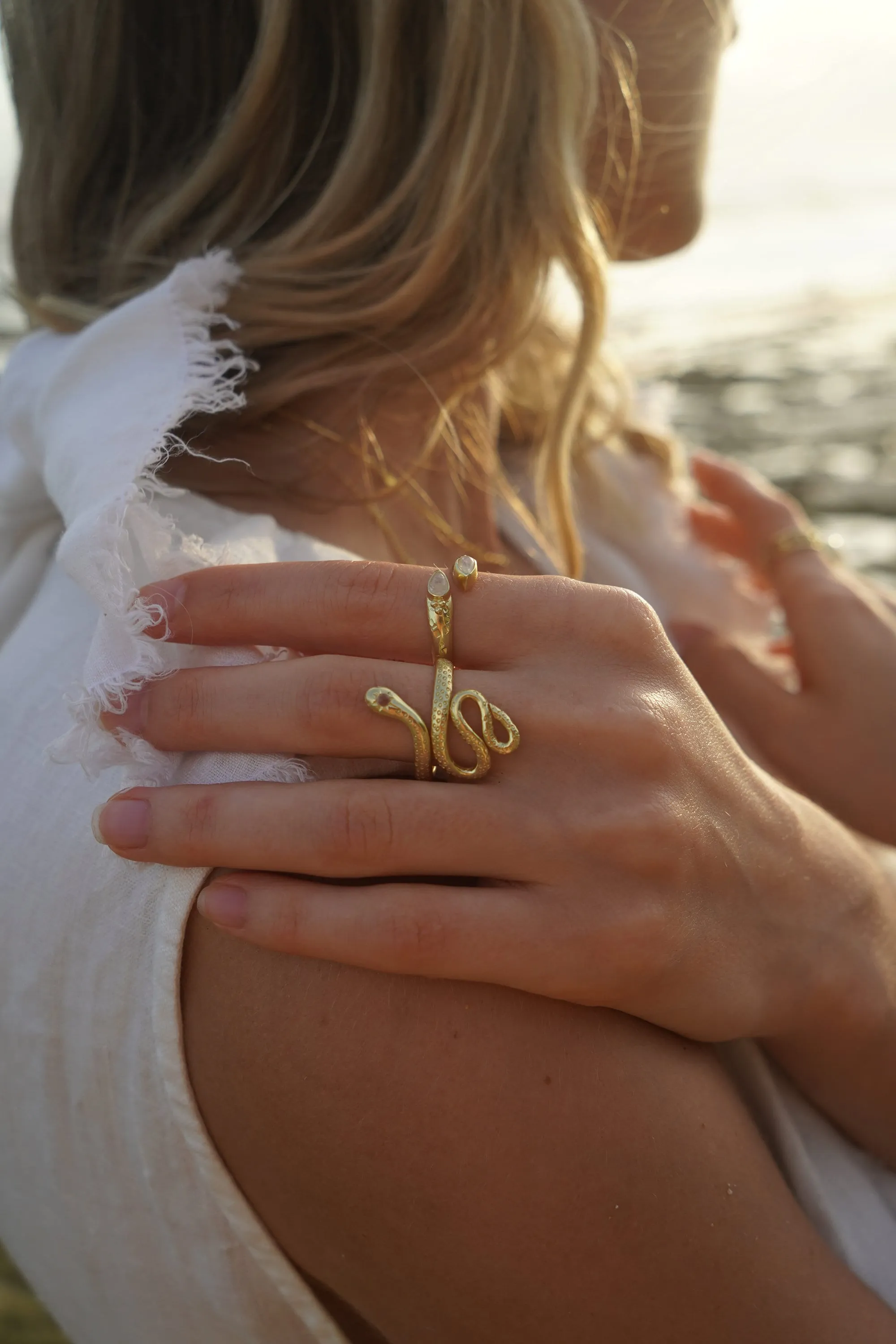 Kundalini Gold Rainbow Moonstone Ring