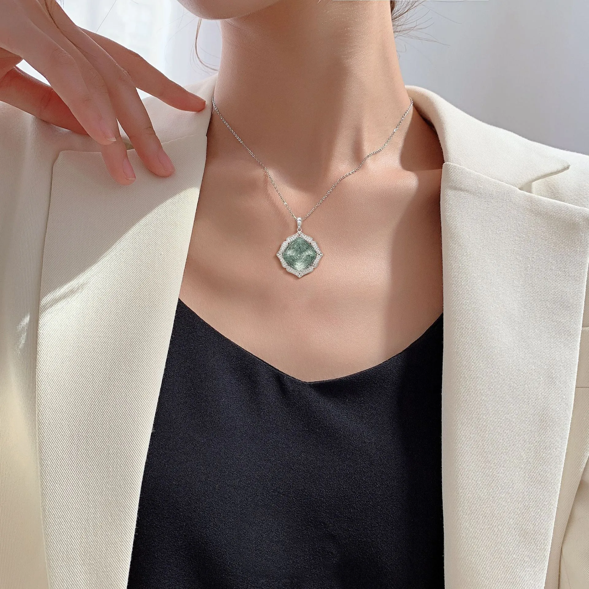 Luxury S925 Silver Set Large Natural Green Crystal Pendant High-grade Jewelry