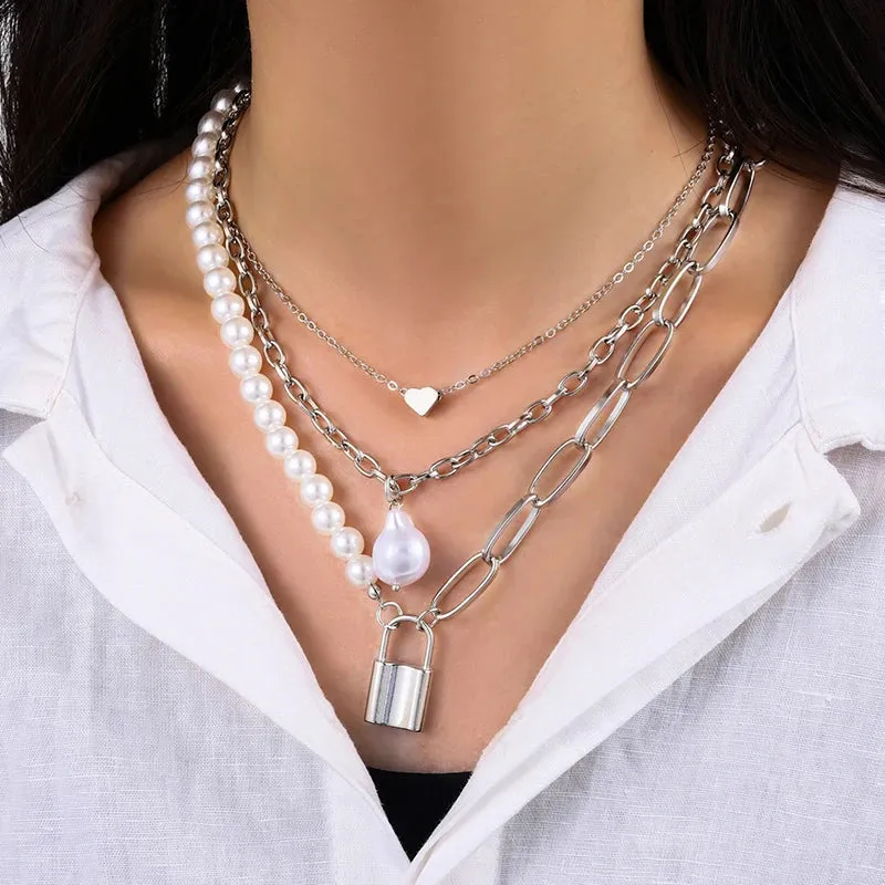 Multilayer Pearl Butterfly Pendant Jewelry Fashion Necklace