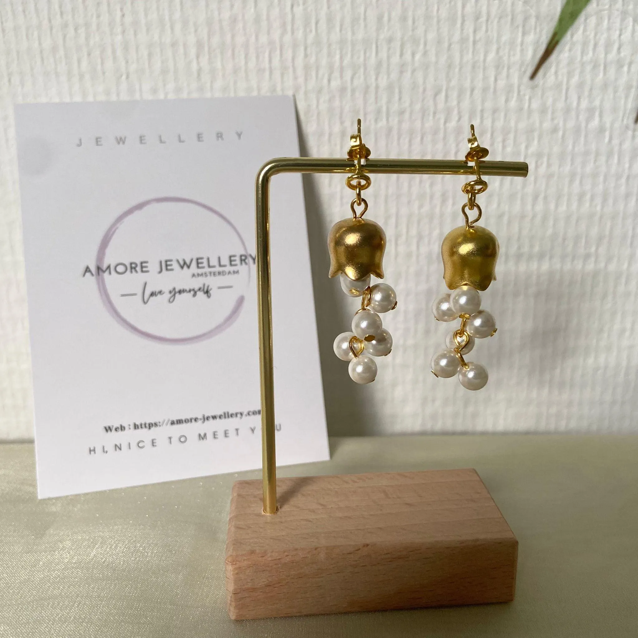 Pearl Drops Earrings