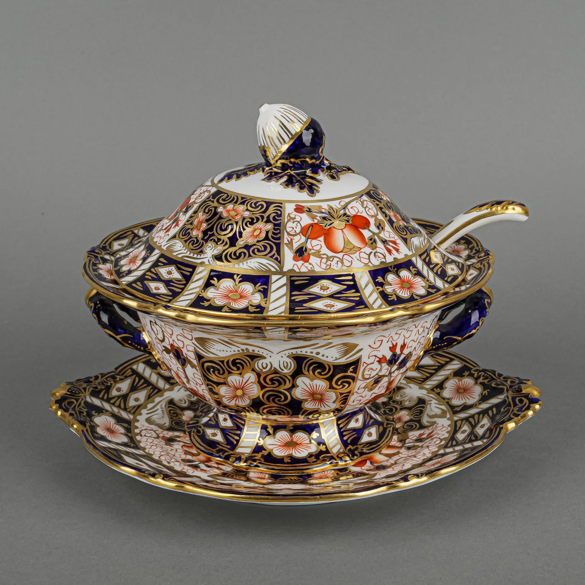 ROYAL CROWN DERBY Traditional Imari 2451  Tureen Set 4pcs